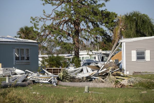 Double Wide Demolition in Conway